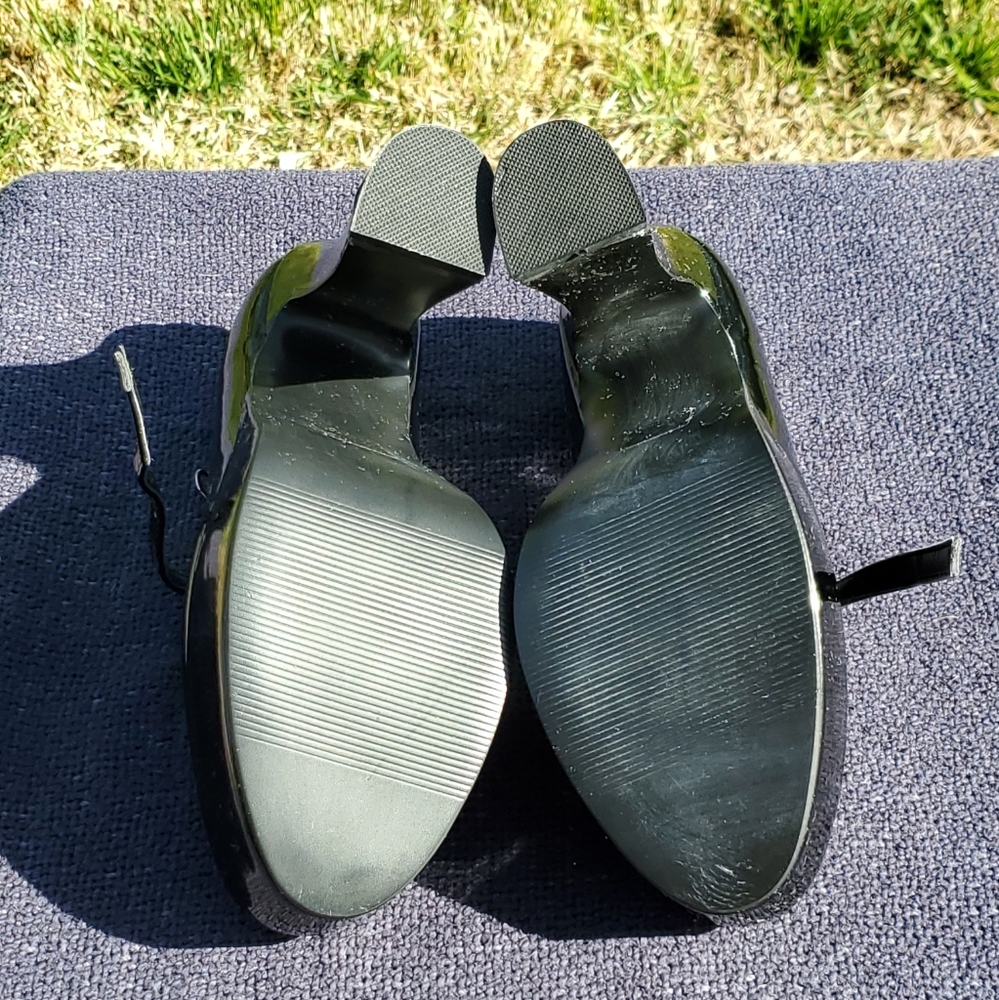 Forever black buckle heel booties 8.5 Cynthia-63 - Picture 3 of 8